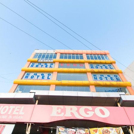 Reddoorz Plus Near Vigan City Commercial Center Exterior photo